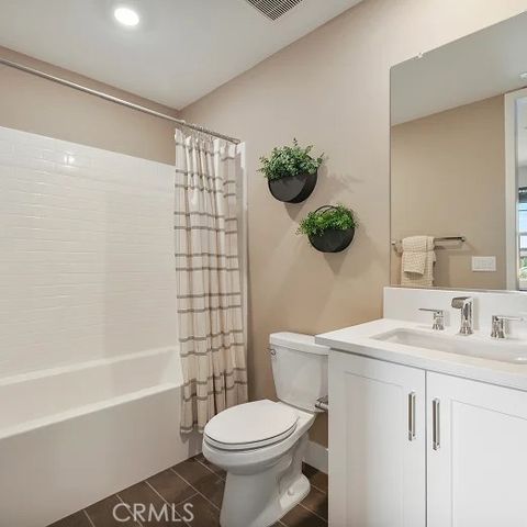 24309 Camino Oceano, Valencia, CA 91354