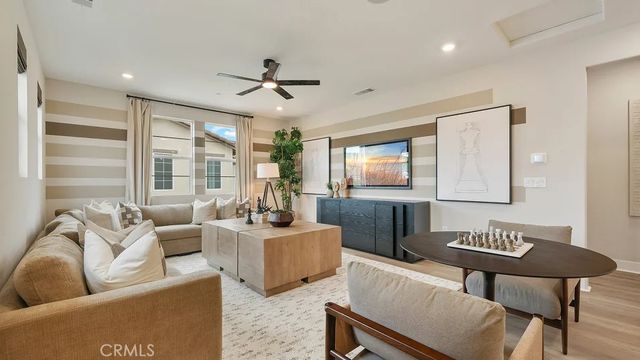 24309 Camino Oceano, Valencia, CA 91354