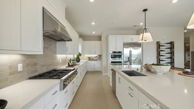 24309 Camino Oceano, Valencia, CA 91354