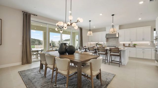 24309 Camino Oceano, Valencia, CA 91354