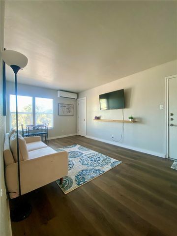 642 Robinson St, Corpus Christi, TX 78404