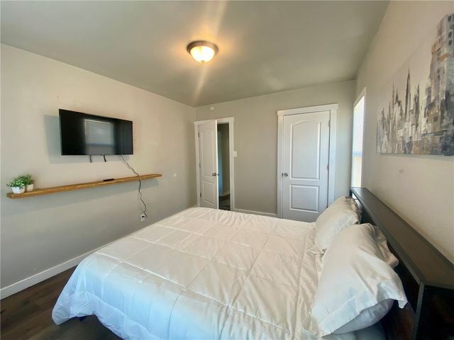 642 Robinson St, Corpus Christi, TX 78404