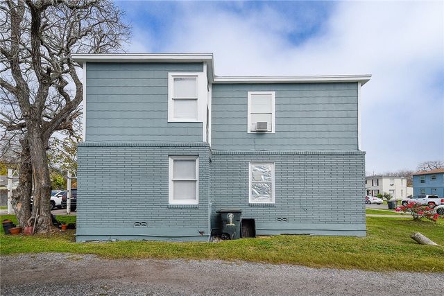 642 Robinson St, Corpus Christi, TX 78404