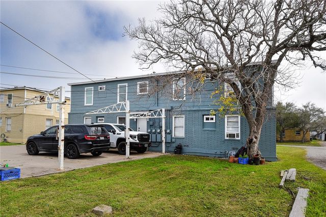 642 Robinson St, Corpus Christi, TX 78404