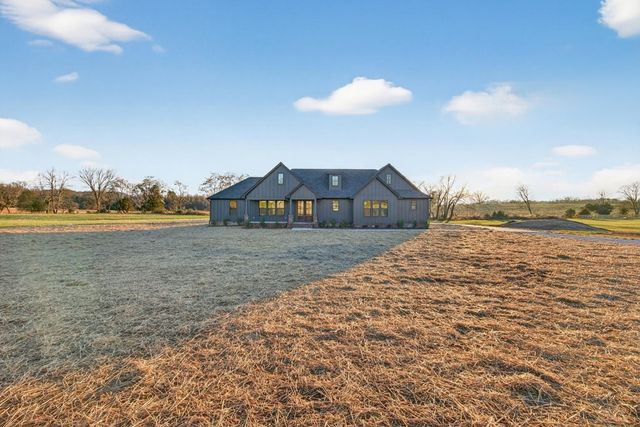 164 Bilbrey Rd, Livingston, TN 38570