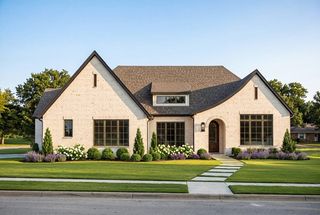 1016 N Oak Street, Roanoke, TX 76262