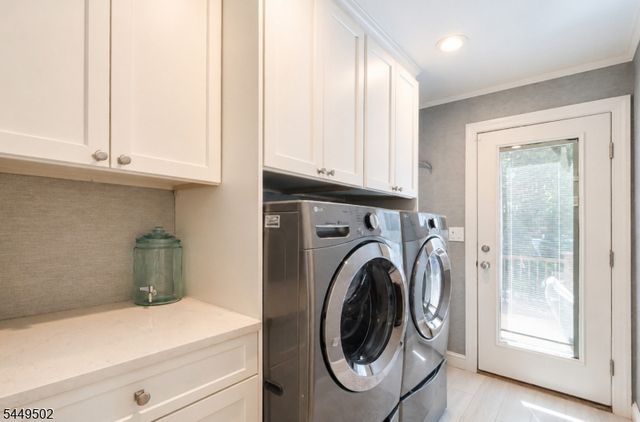 120 Timberhill Dr, East Hanover Twp., NJ 07936