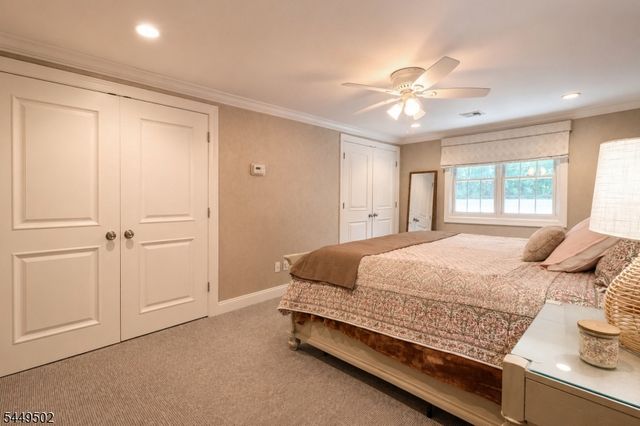 120 Timberhill Dr, East Hanover Twp., NJ 07936
