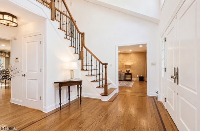120 Timberhill Dr, East Hanover Twp., NJ 07936