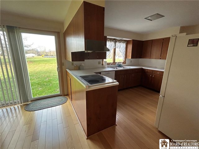 8714 Knowlton Road, Clymer, NY 14724