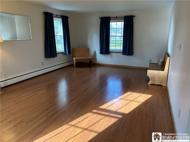 8714 Knowlton Road, Clymer, NY 14724