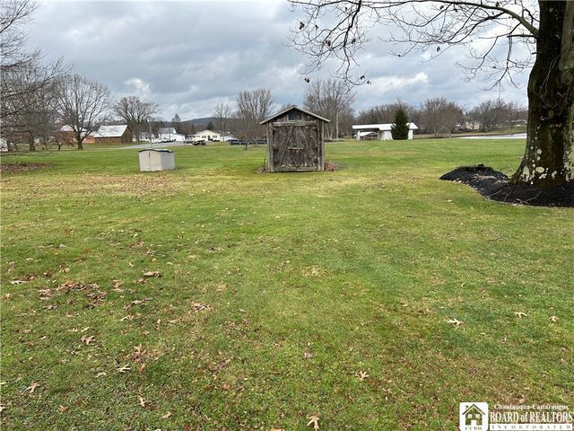 8714 Knowlton Road, Clymer, NY 14724