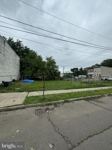 695 FAIRVIEW ST, Camden, NJ 08104