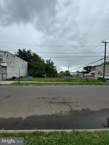 695 FAIRVIEW ST, Camden, NJ 08104