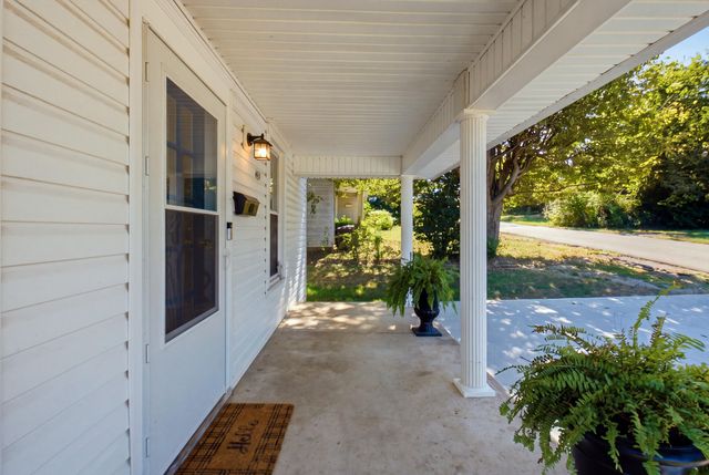 404 Mccreary Avenue, Frankfort, KY 40601