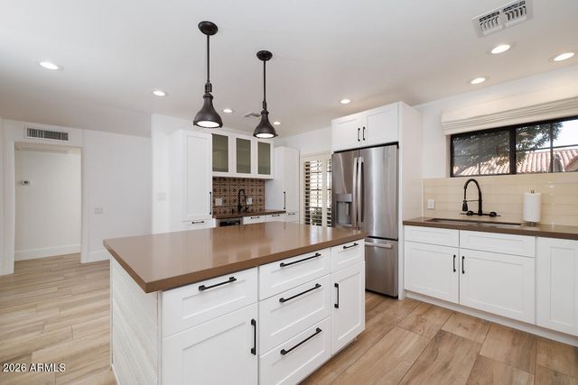 6349 N 78TH Street 103, Scottsdale, AZ 85250