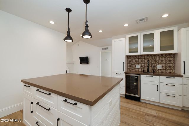 6349 N 78TH Street 103, Scottsdale, AZ 85250