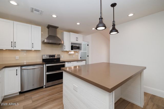 6349 N 78TH Street 103, Scottsdale, AZ 85250