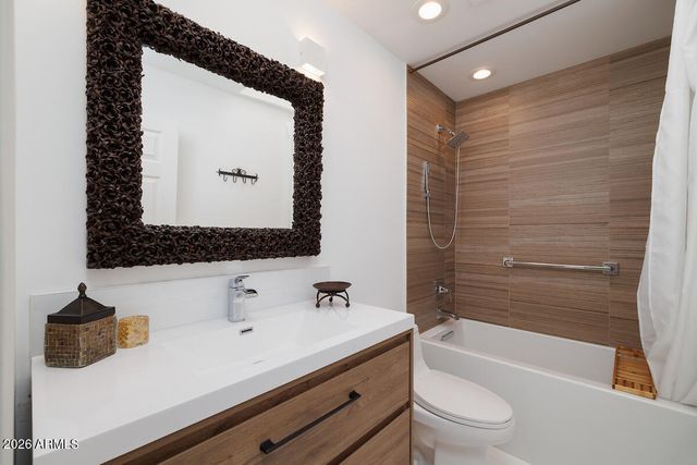 6349 N 78TH Street 103, Scottsdale, AZ 85250