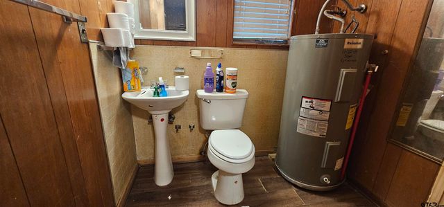 509 Hillcrest Drive, Tool, TX 75143