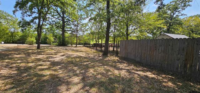 509 Hillcrest Drive, Tool, TX 75143
