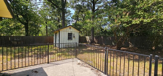 509 Hillcrest Drive, Tool, TX 75143
