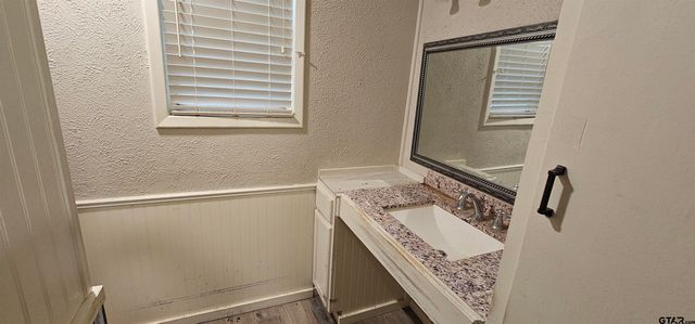 509 Hillcrest Drive, Tool, TX 75143