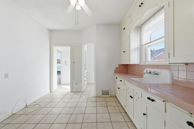 141 N Oliver Ave, Wichita, KS 67208