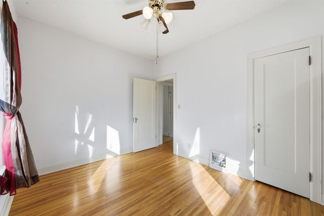 141 N Oliver Ave, Wichita, KS 67208