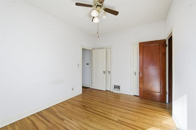 141 N Oliver Ave, Wichita, KS 67208