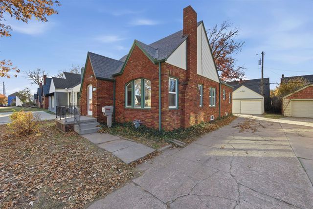141 N Oliver Ave, Wichita, KS 67208