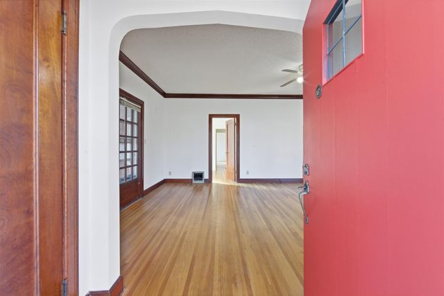 141 N Oliver Ave, Wichita, KS 67208