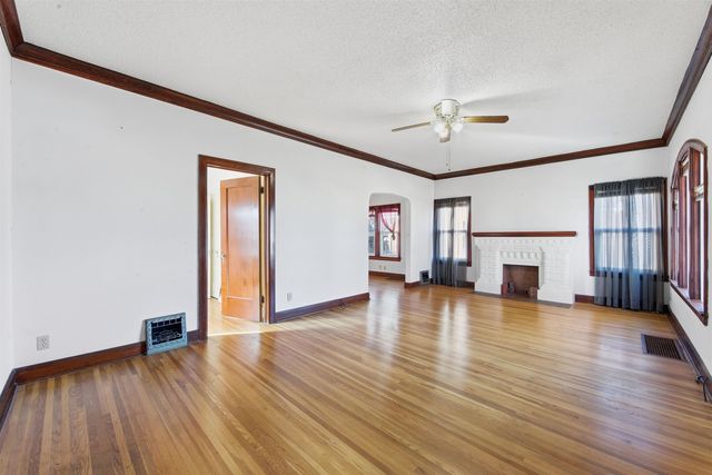 141 N Oliver Ave, Wichita, KS 67208