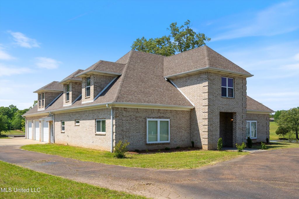 206 Swan Lk Drive, Coldwater, MS 38618 — photo 3