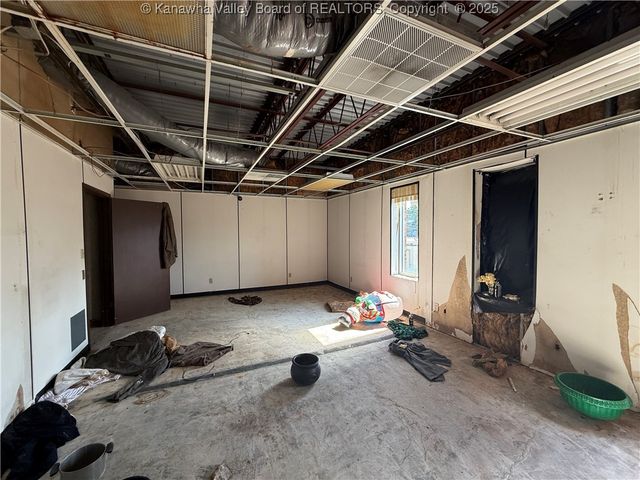 1422 Washington Street E, Charleston, WV 25301