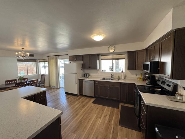 1956 San Gabriel Dr, Yuma, AZ 85365