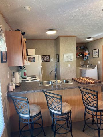 183 Circle Lane, Burnside, KY 42519