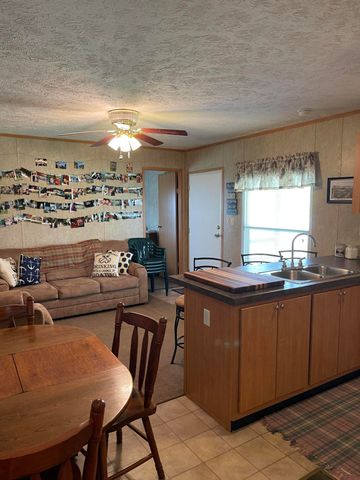 183 Circle Lane, Burnside, KY 42519