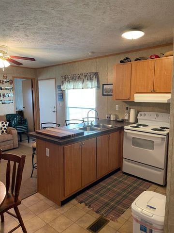 183 Circle Lane, Burnside, KY 42519