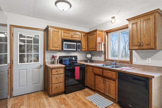 1927 Stark Road, Harris, MN 55032