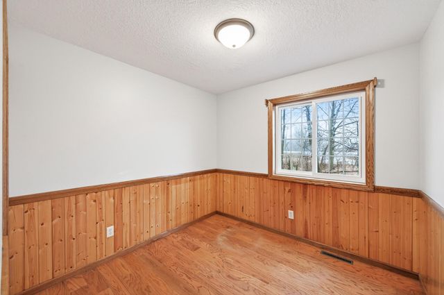 1927 Stark Road, Harris, MN 55032