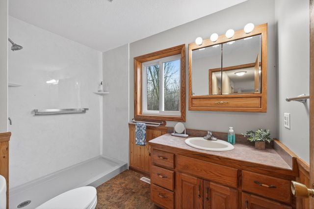 1927 Stark Road, Harris, MN 55032