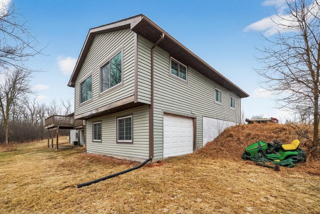 1927 Stark Road, Harris, MN 55032