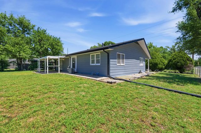 459 S All Hallows Ave, Wichita, KS 67213