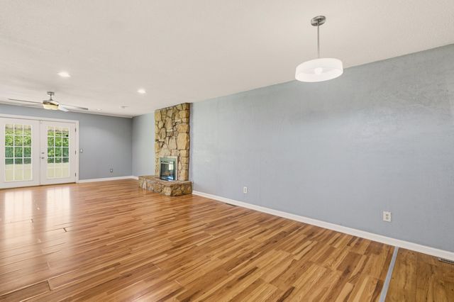459 S All Hallows Ave, Wichita, KS 67213