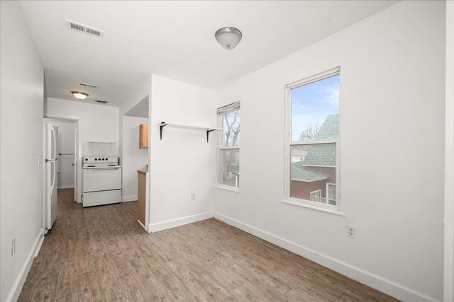 613 W Knox Ave, Spokane, WA 99205