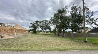 410 Texas Ave, Rosharon, TX 77583