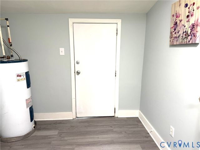 1748 Youngs Rd, Petersburg, VA 23803