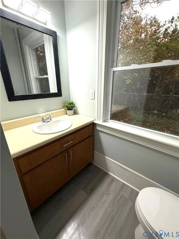 1748 Youngs Rd, Petersburg, VA 23803