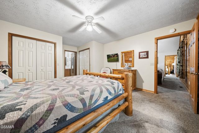 2330 Raymond Hollow Road, Sevierville, TN 37876